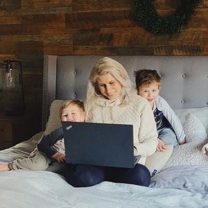 Meet your Posher, Laura